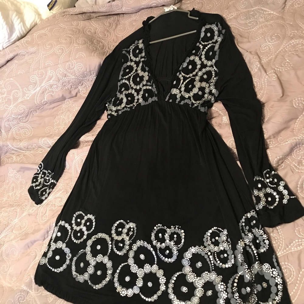 Black size 2X dress with long sleeves